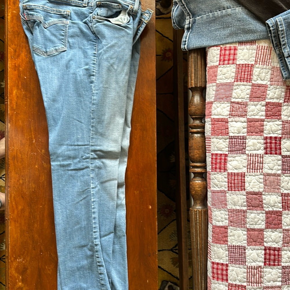 Levi’s Classic bootcut jeans